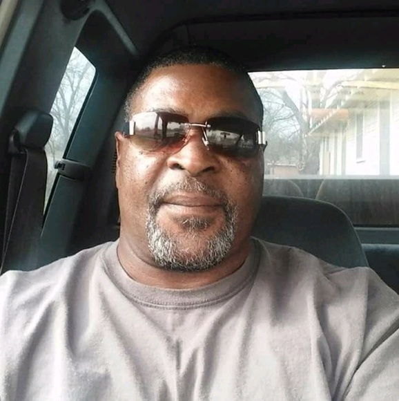 Meet your Posher, Clarence - Picture 1 of 1